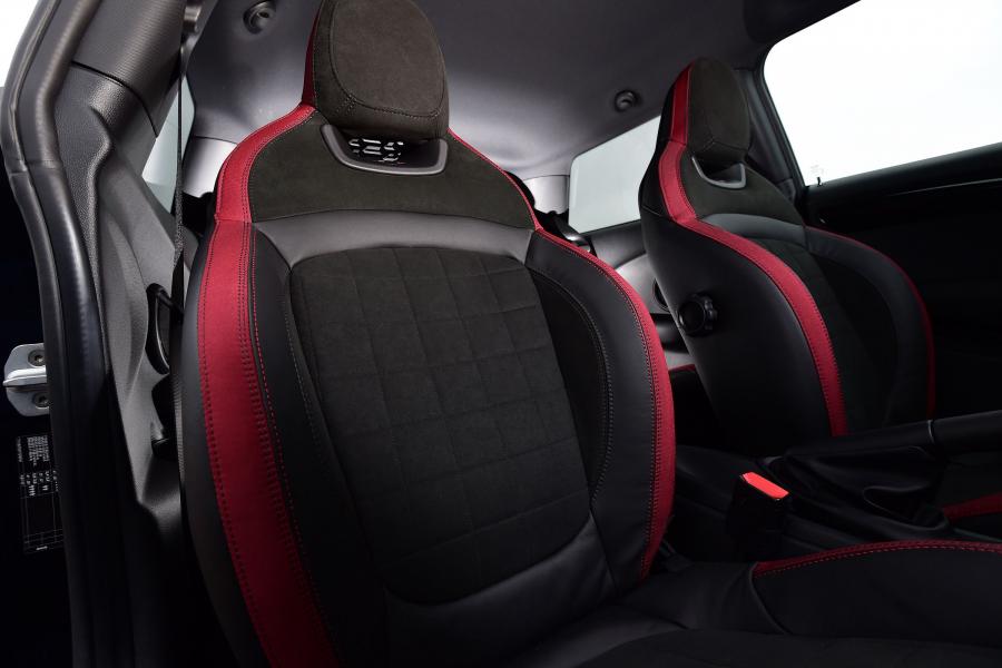 Интерьер Mini Cooper 1499 GT (F56) 2017 года  (UK) (фото 27 из 30)